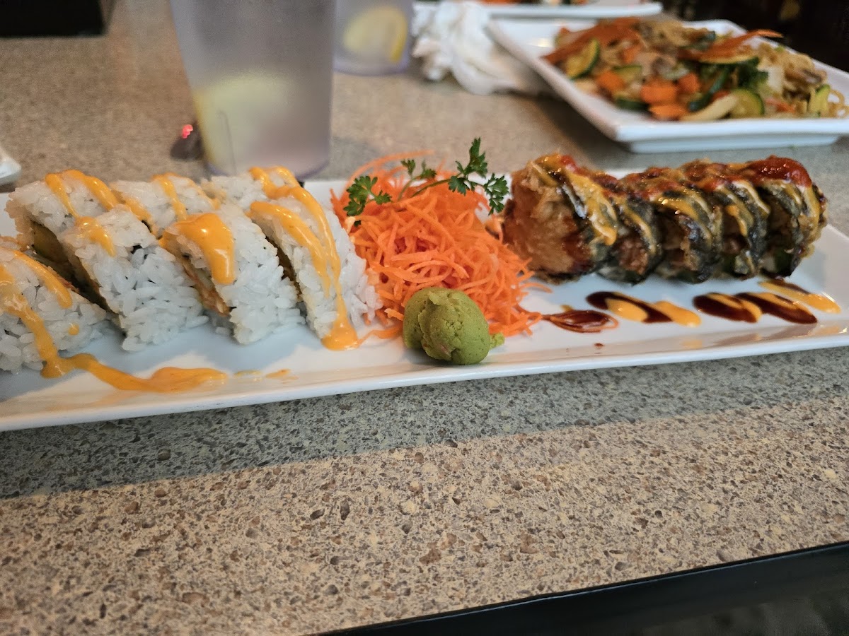 Sushi House - Lebanon - Photo 3