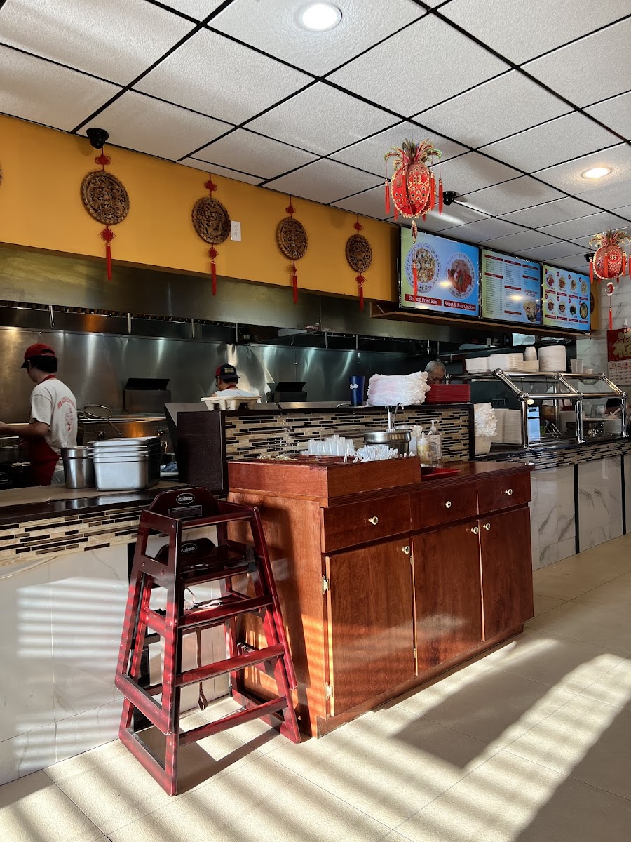 Dragon Express - Garden City - Photo 2