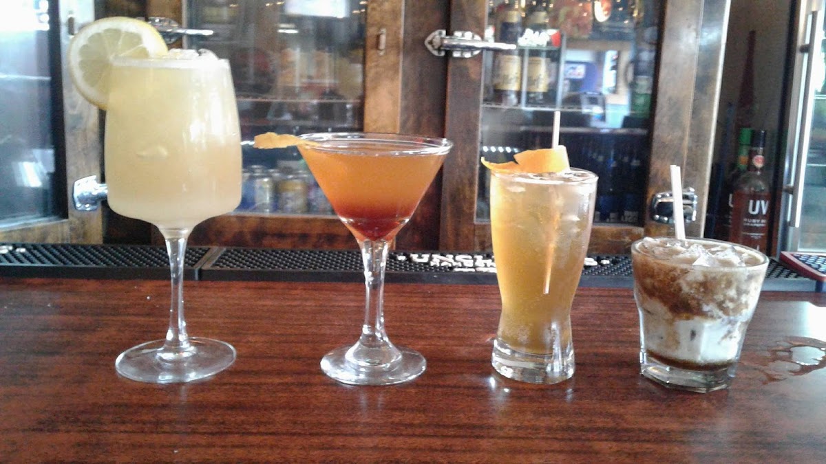 The Tipsy Tomato Bar & Kitchen - Photo 4