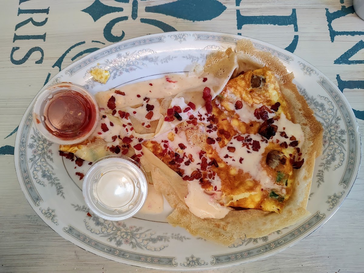 The Lazy Maid Crêperie - Photo 9