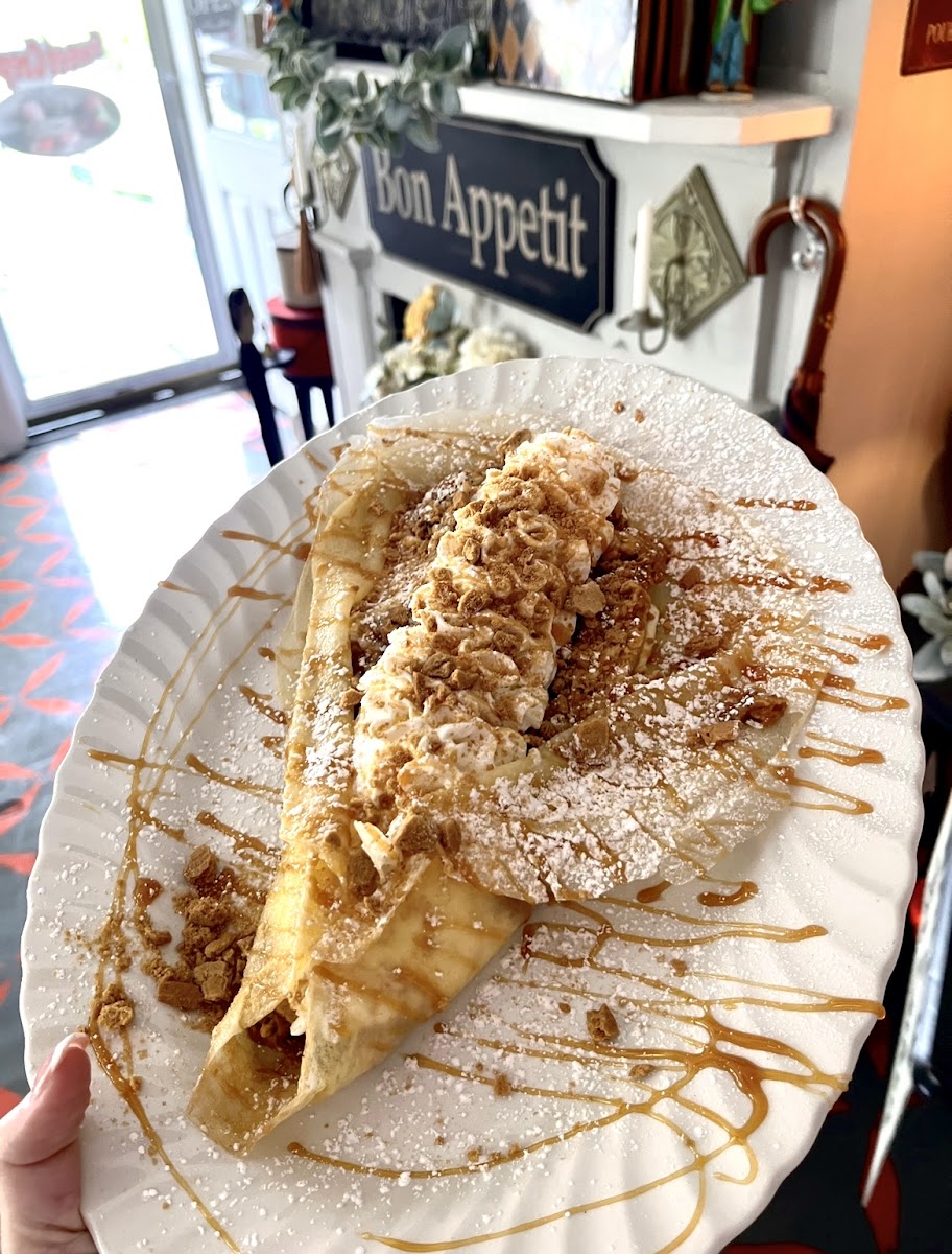 The Lazy Maid Crêperie - Photo 1