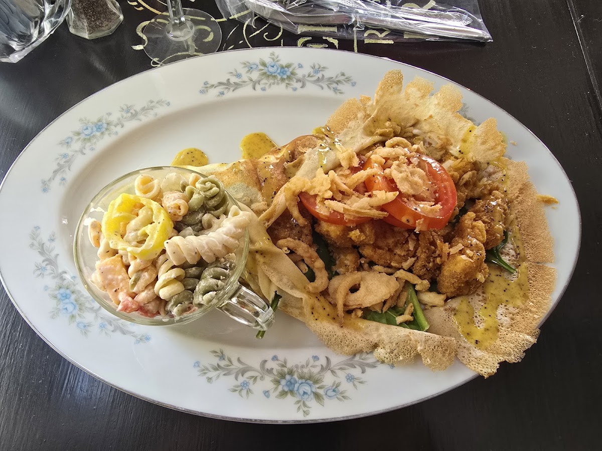 The Lazy Maid Crêperie - Photo 3
