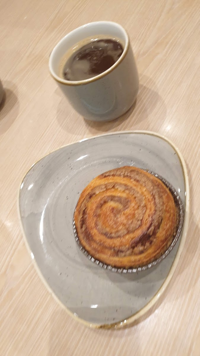 M&S Cafe - Leicester LE19 1HQ - Photo 7