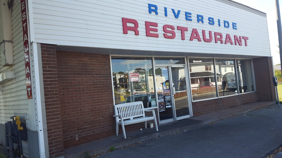 Riverside Restaurant - Cornwall