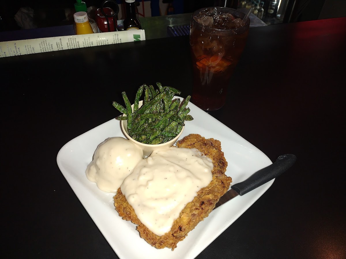 Witten's Grill and Sports Cafe - Photo 5