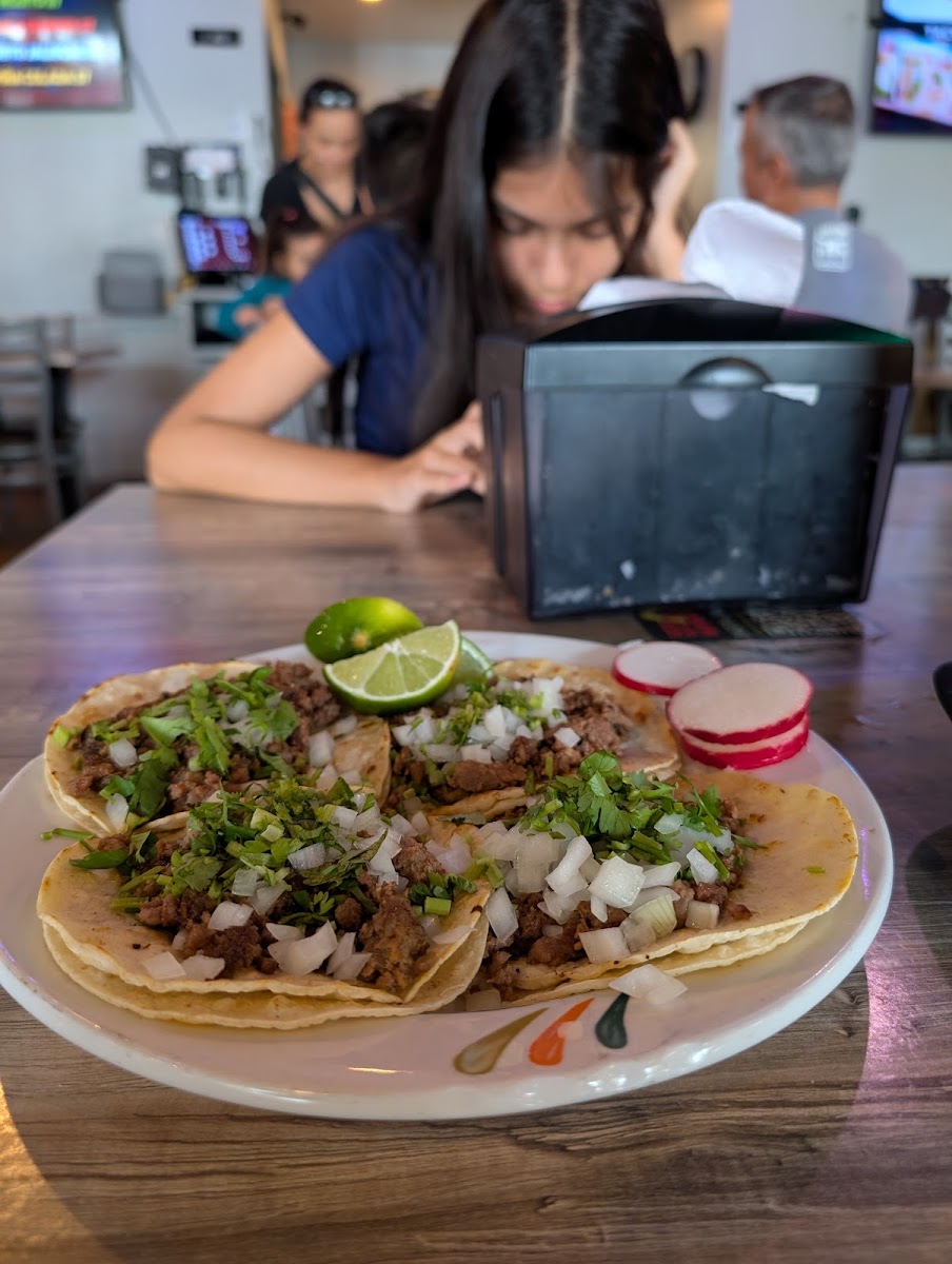Tacos Moya - Photo 2
