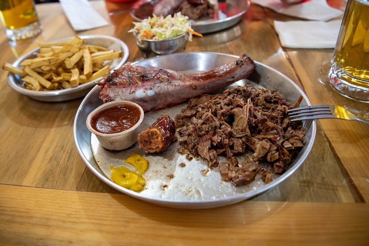 Big Tex BBQ - Photo 4