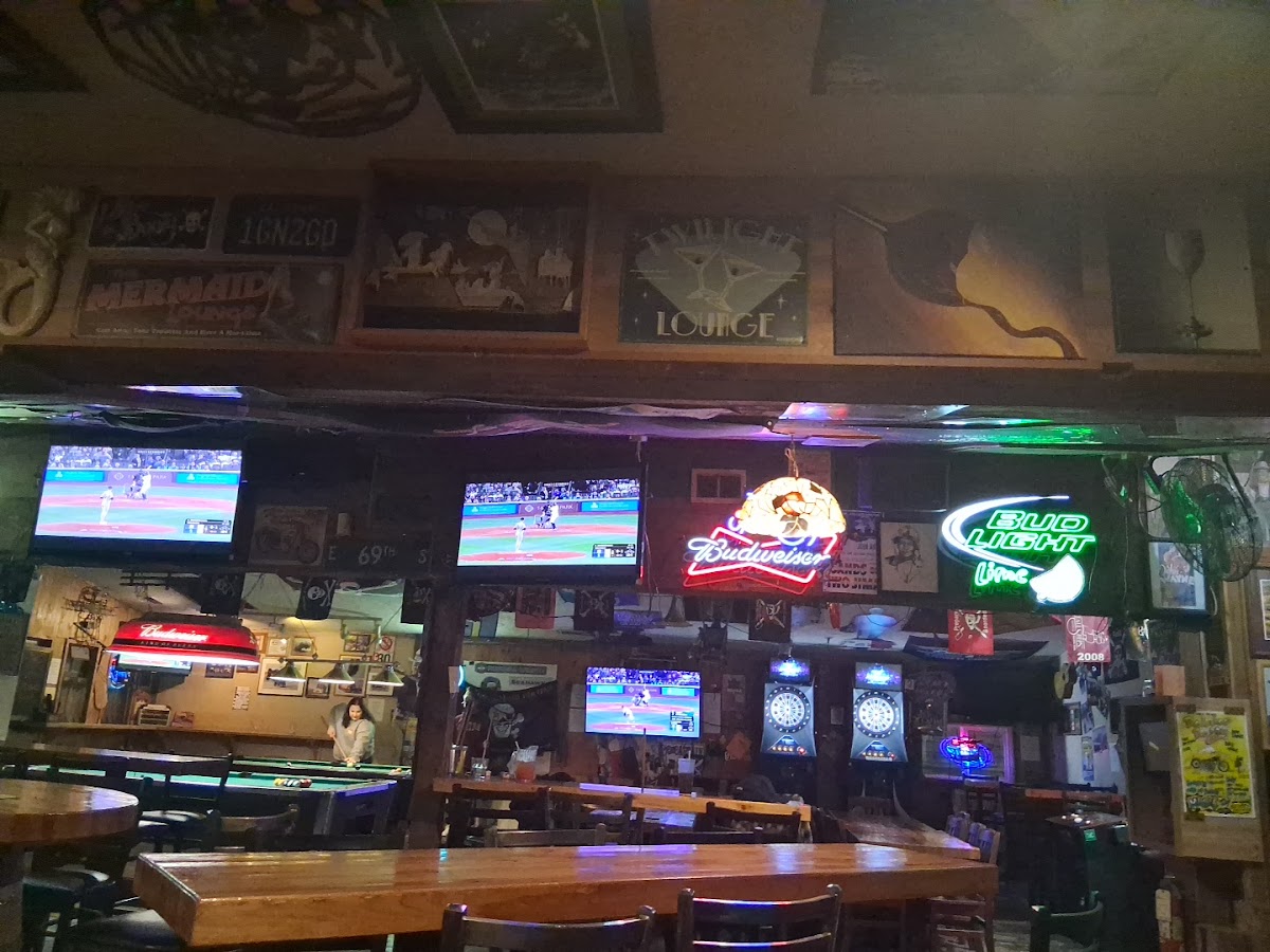 Captain Jack's Bar and Grill - Photo 2