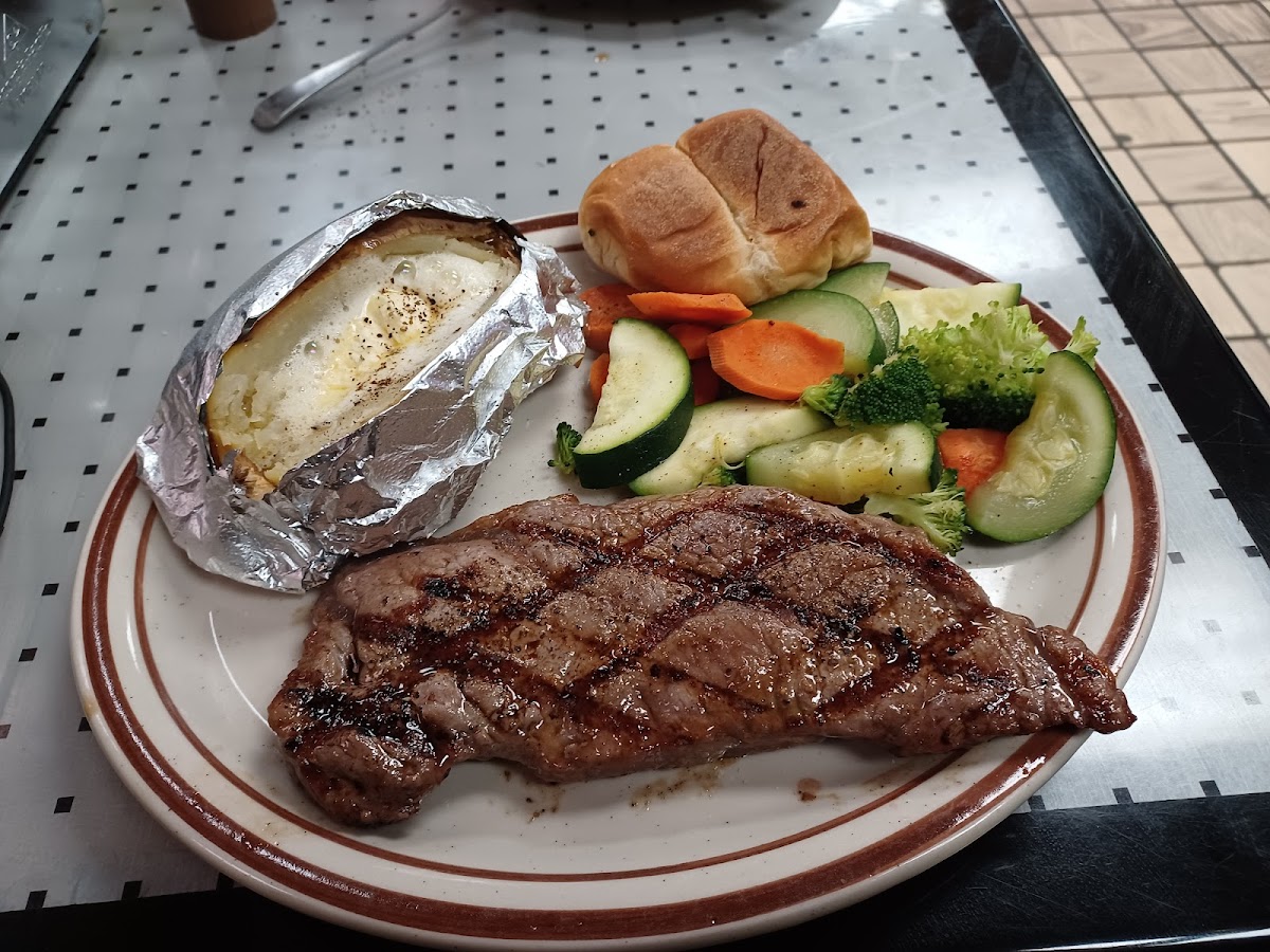 Boy's Hamburgers - Photo 6