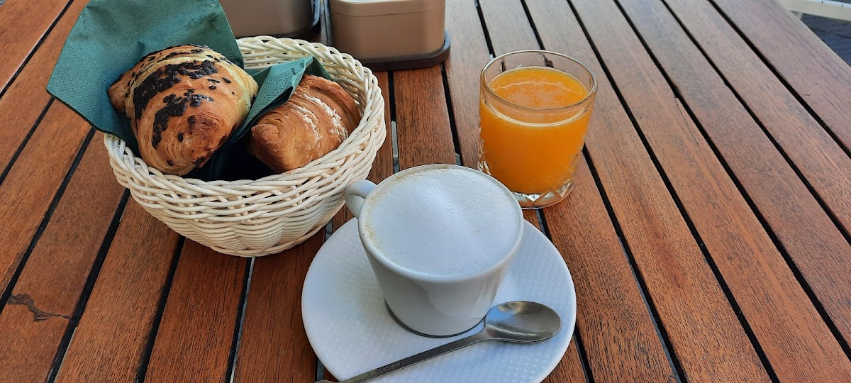 Café Van Gogh - Photo 2