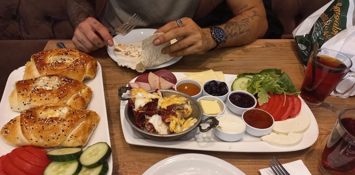 Yildiz Cafe & Gözleme - Photo 2