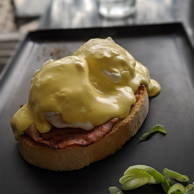 Eggs Benedict