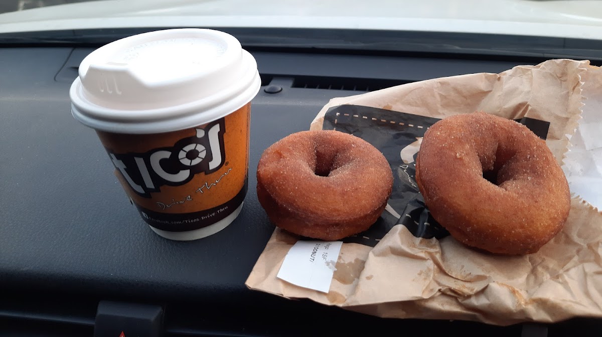 Tico’s Drive Thru - Photo 4