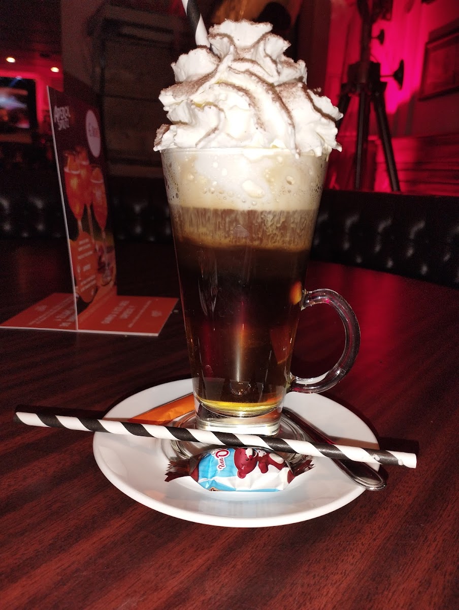 RED ROCK CAFE - Photo 4