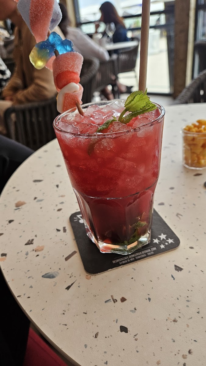 RED ROCK CAFE - Photo 8