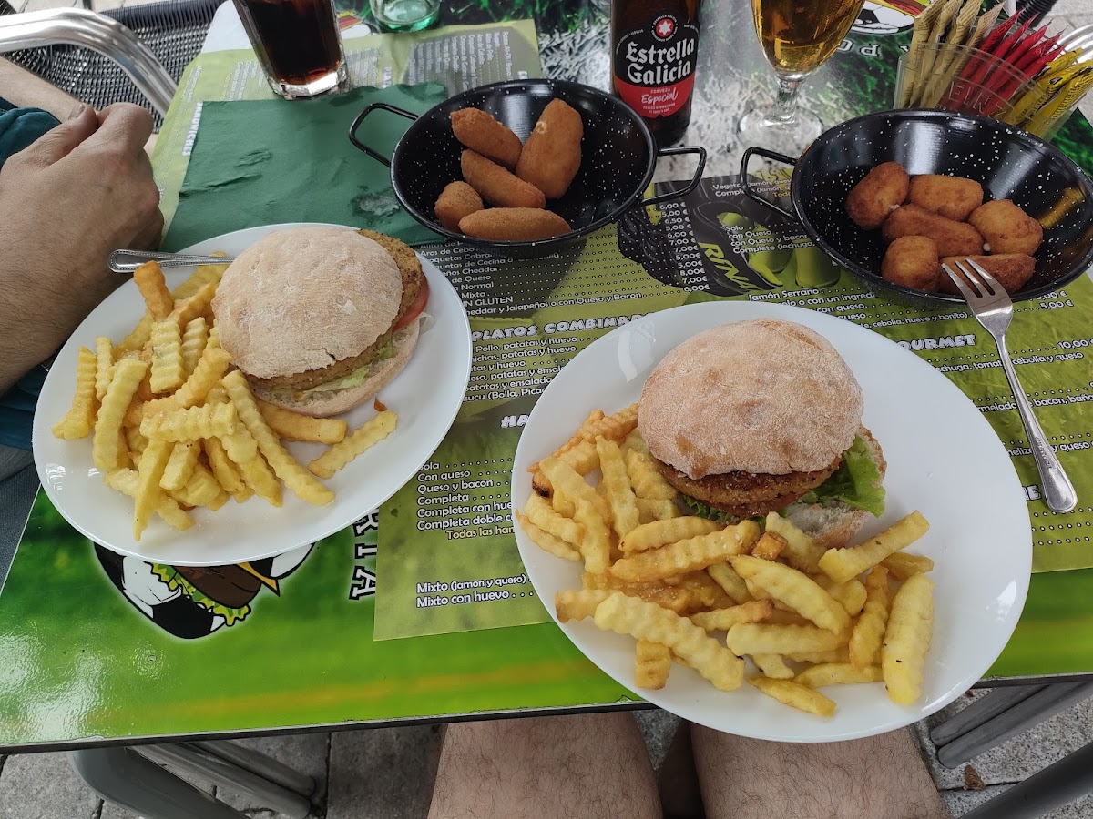 La Porteria Burger - Photo 3