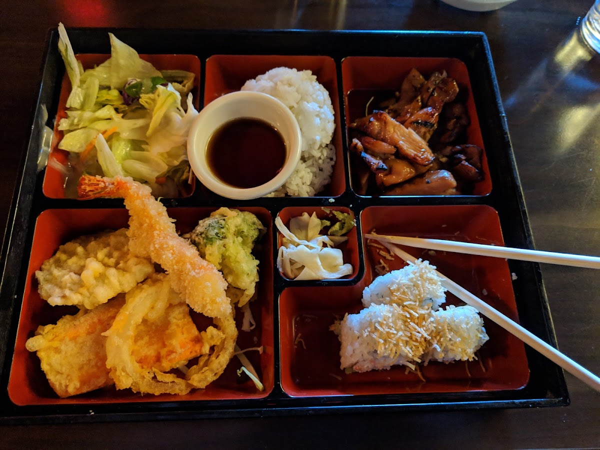 Aya Sushi Olympia - Photo 8
