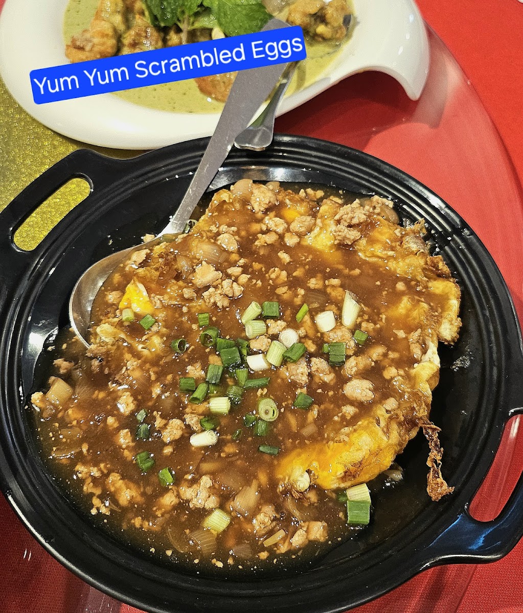 Little Yum Yum - Photo 2
