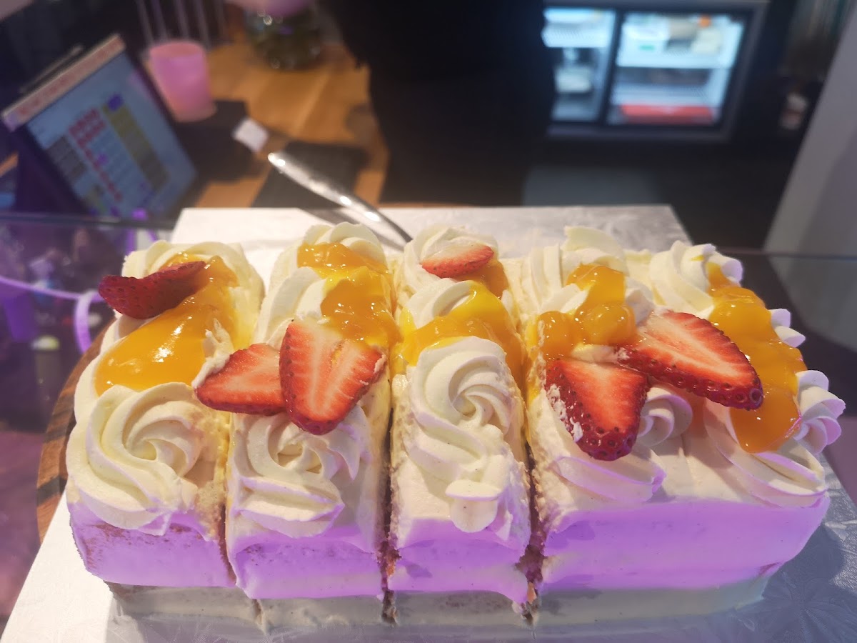 Extra Extra Cafe - Photo 5