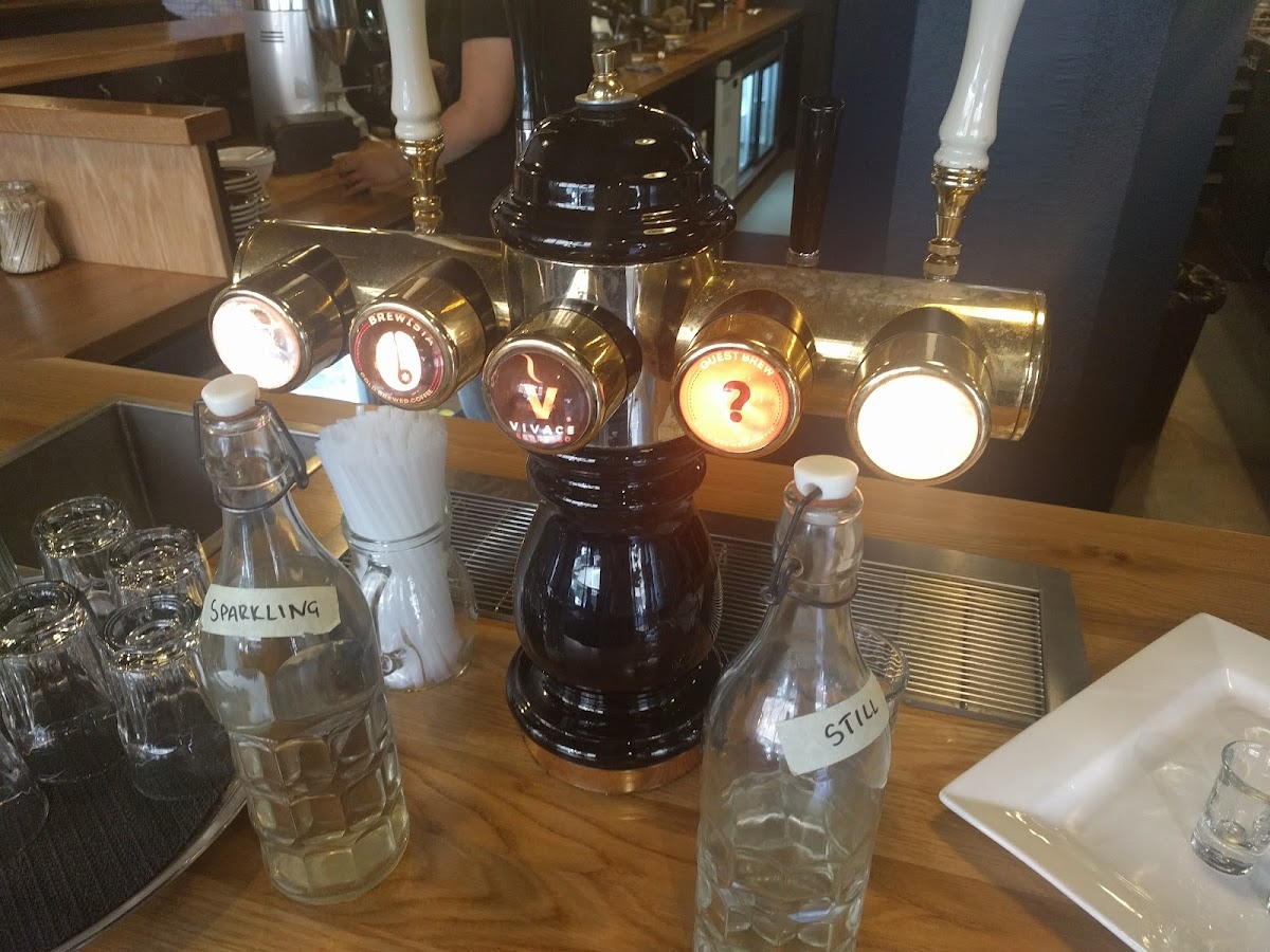 Extra Extra Cafe - Photo 6