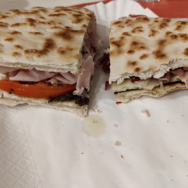 Piadina Pizzata Piadina Con La Coppa E Zucchine Grigliate