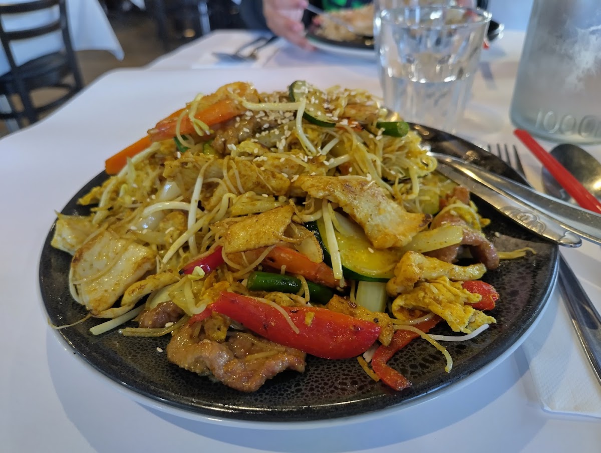 Formosa Asian Cuisine Restaurant - Photo 2
