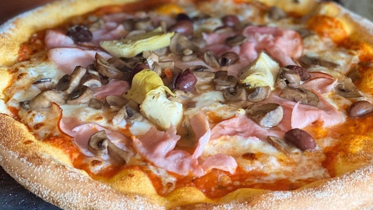 Hi Italy Pizzeria - Photo 9