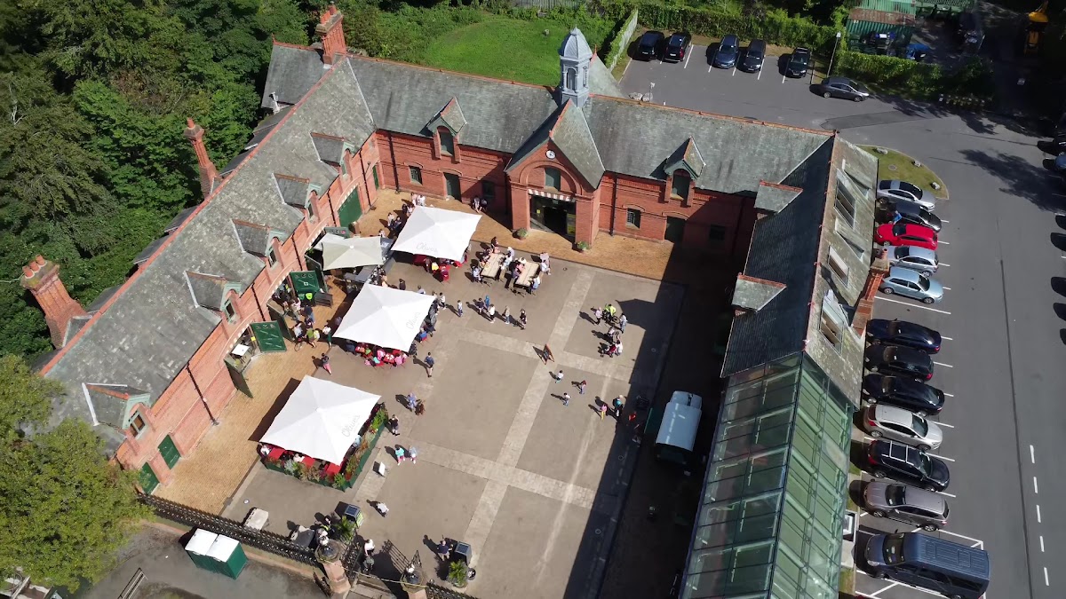 The Red Stables Market - Photo 1
