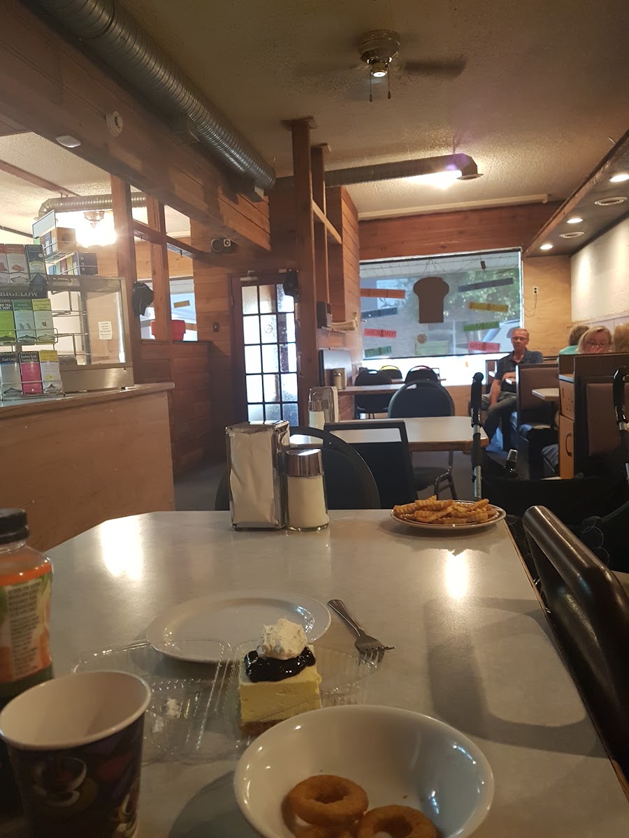 King's Chicken & Pizza - Photo 9