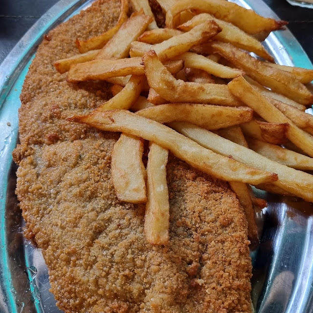 Milanesas Con Papas Fritas