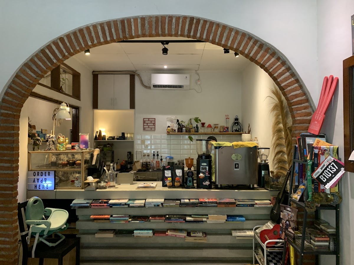 Batapav Coffee & Eatery