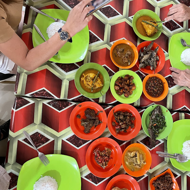 Padang Restaurant Assorted Meals You Only Pay What You Ate