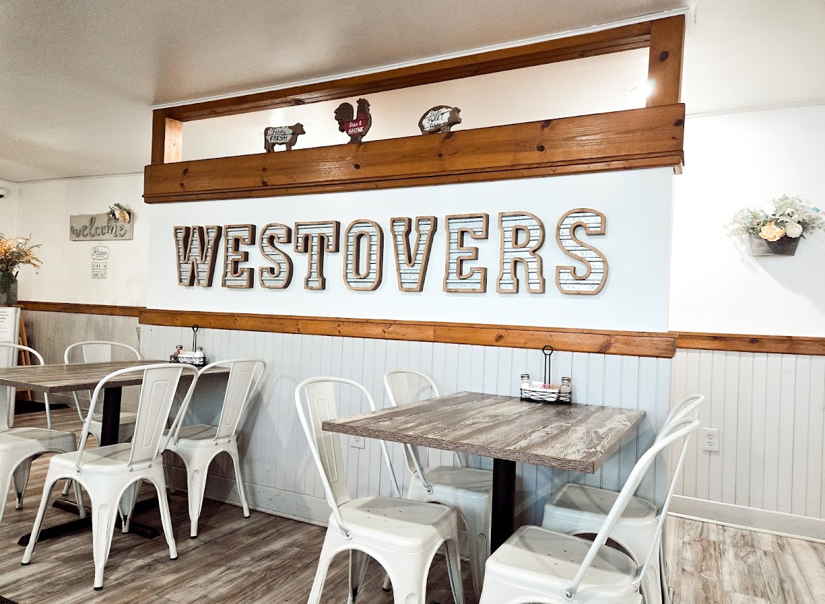 Westovers Country Grill - Photo 2