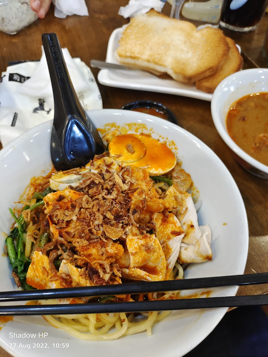 Uncle Chua's Prawn Noodle Kepong Branch 泉记虾面 - Photo 6