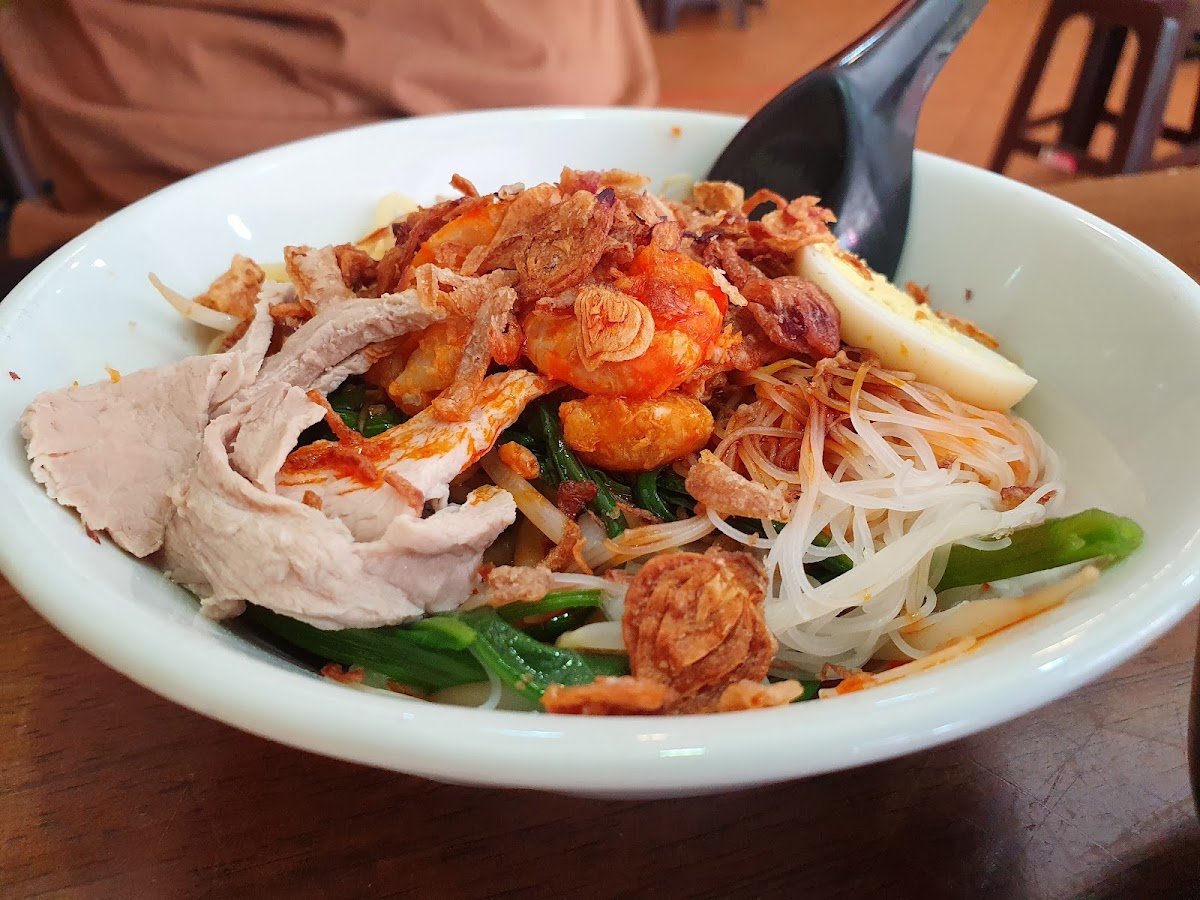 Uncle Chua's Prawn Noodle Kepong Branch 泉记虾面 - Photo 8