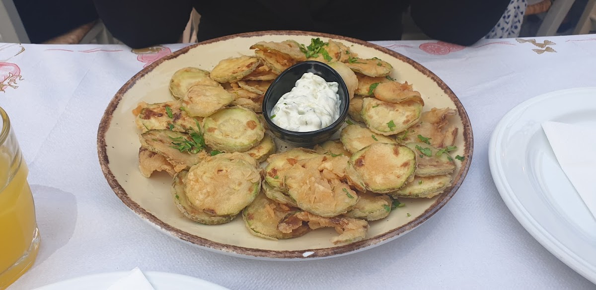 Mylos Restaurant - Photo 6