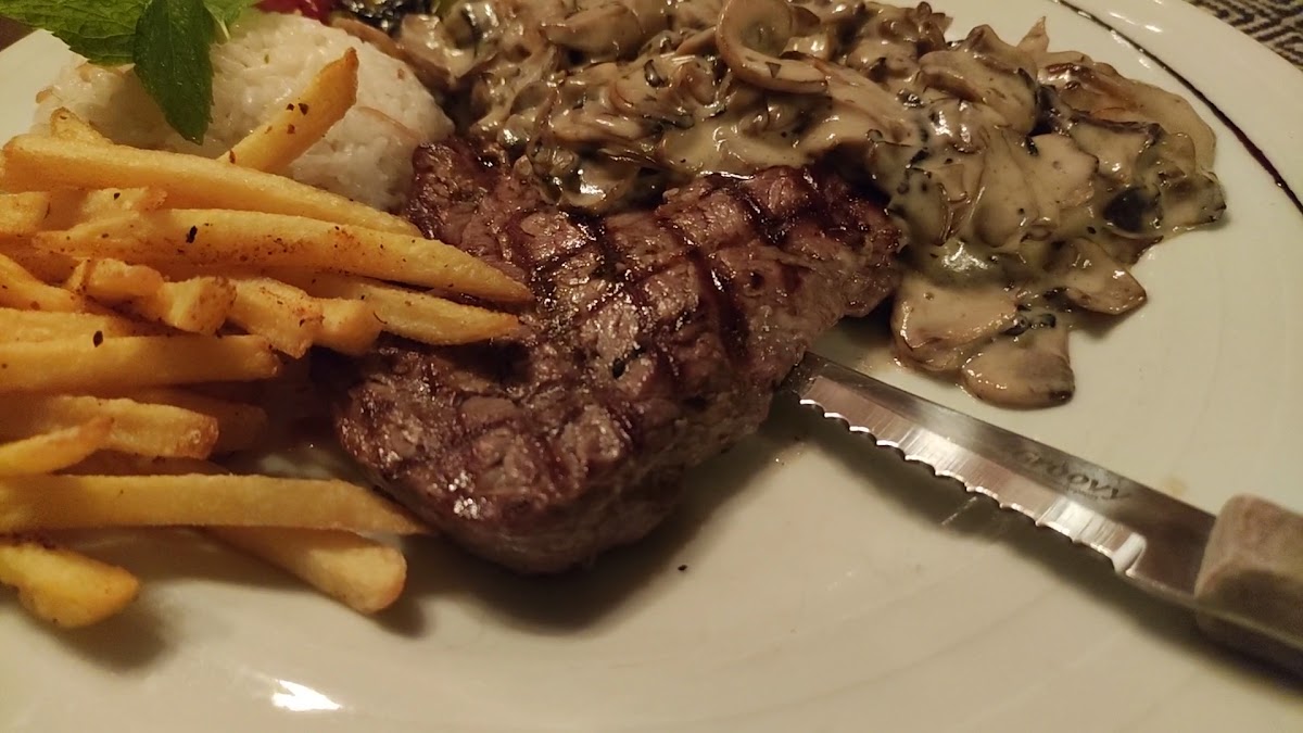 Mivan Restaurant & Cafe - Photo 1