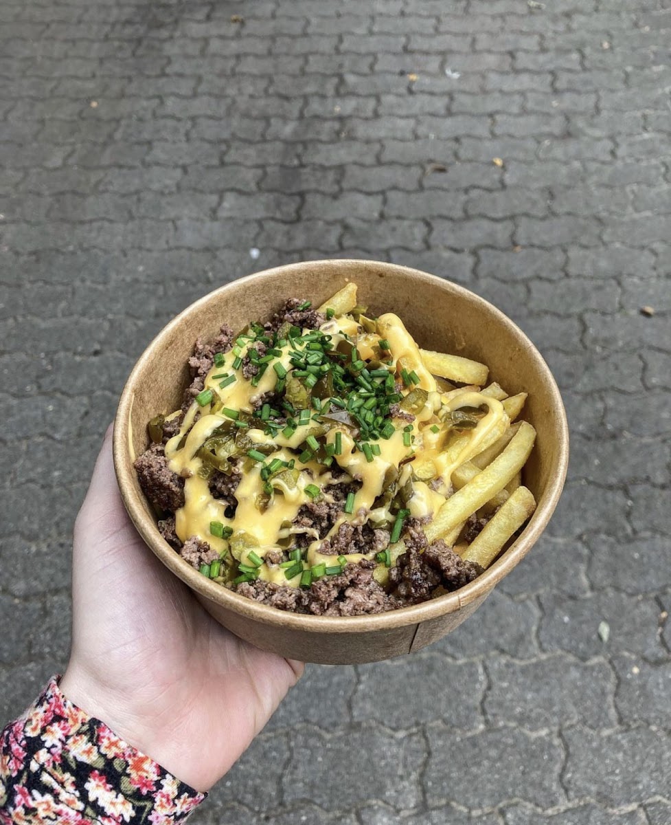 Charlie’s | Food Truck - Photo 9