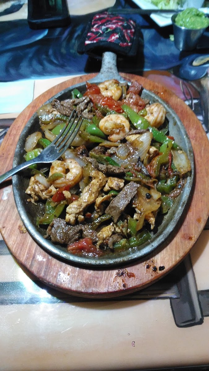 Entre Amigos Restaurant - Photo 8