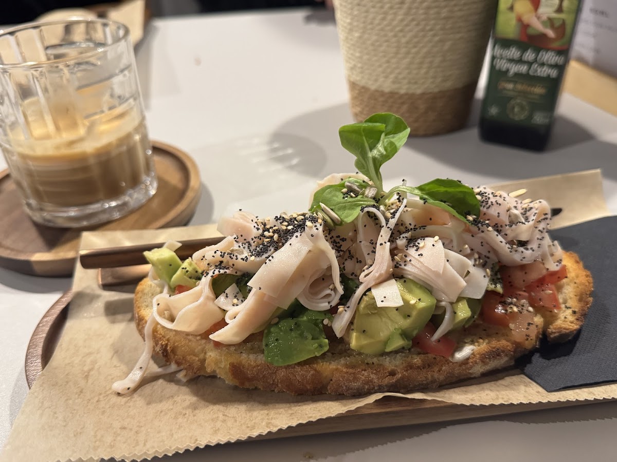 Maly Brunch & Specialty Coffee - Photo 3