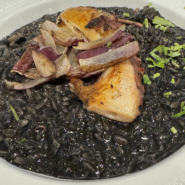 Pulpo Con Arroz Negro