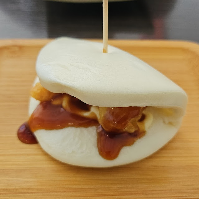 Gozen Steam Bun