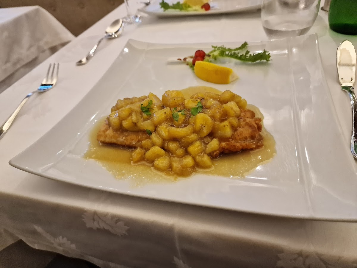 Restaurante Tokos - Photo 1