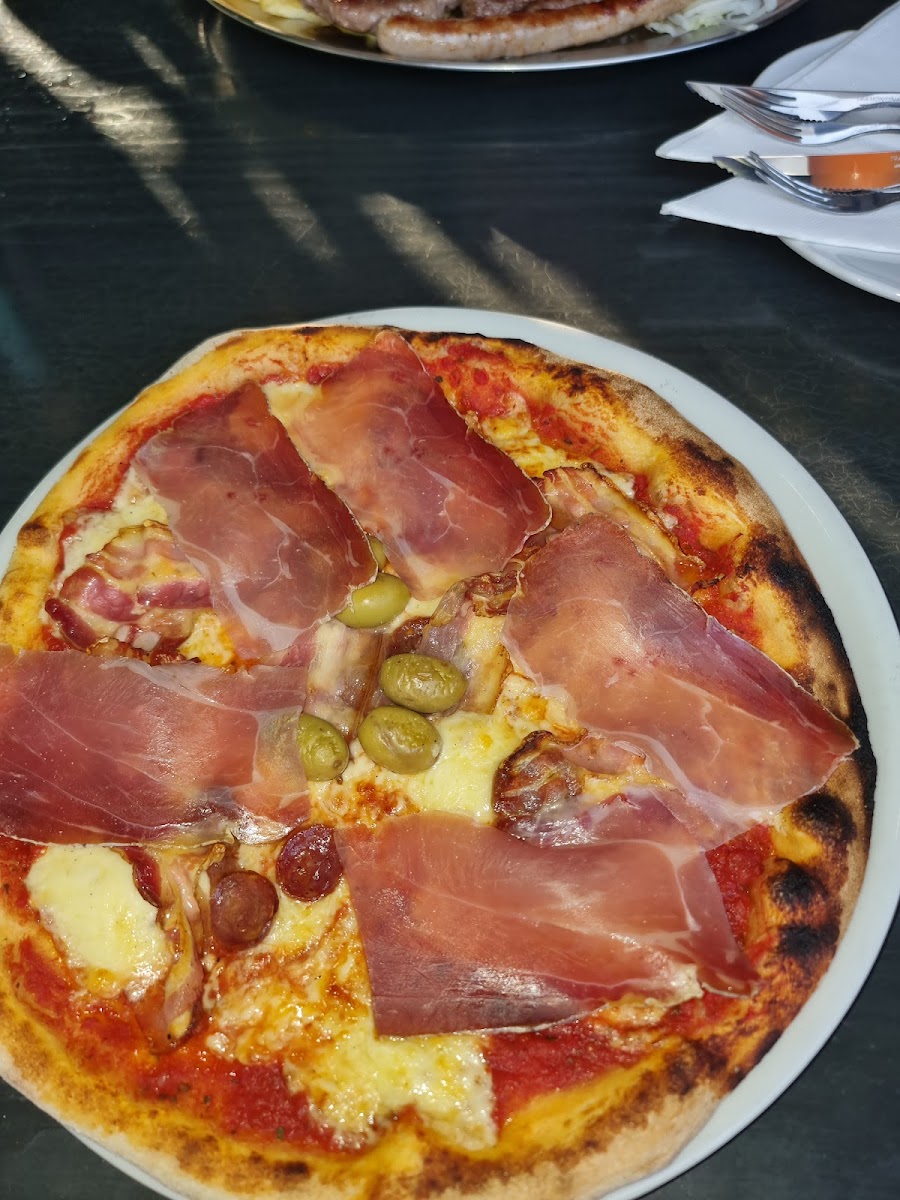 Pizzeria 'Peroj' - Photo 4