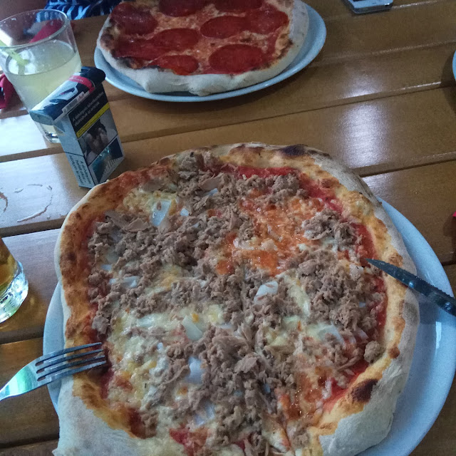 Tonhalas Pizza
