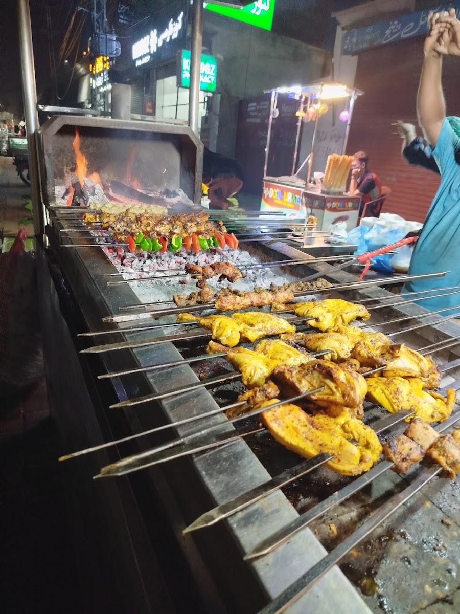Hungry Birds Restaurant - Photo 4