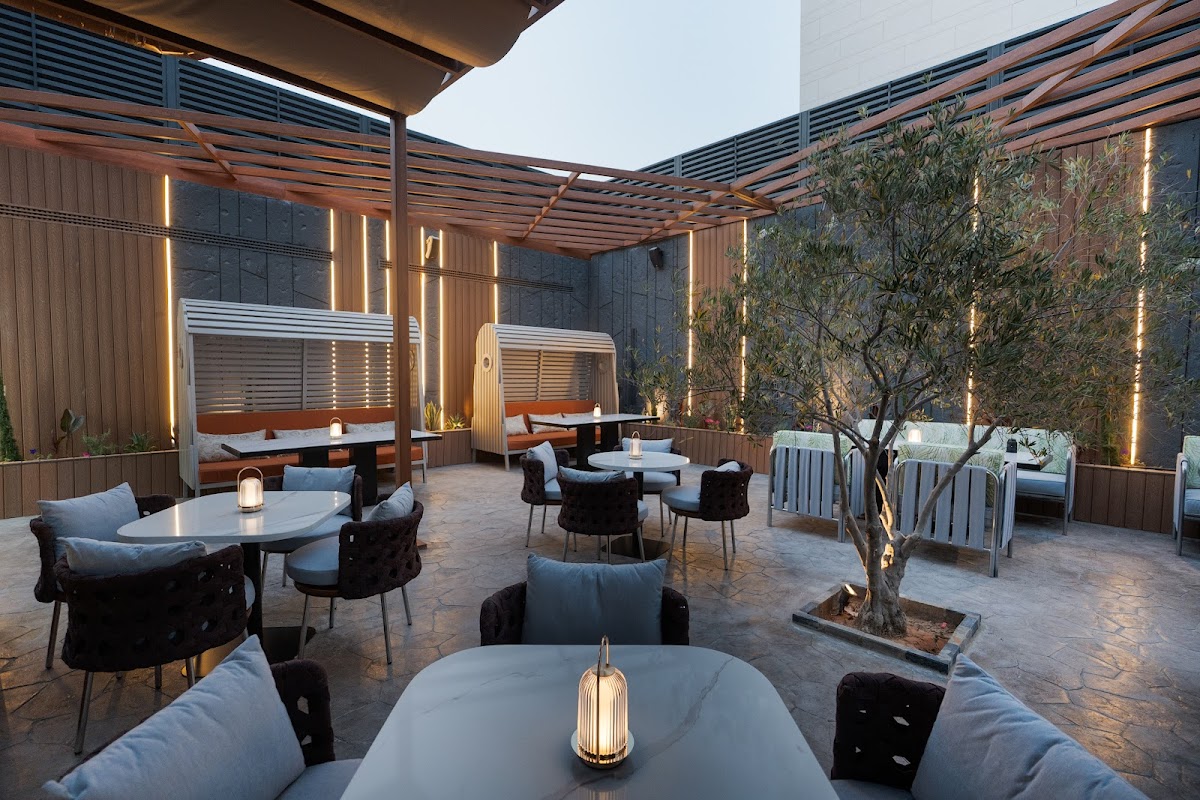 LAVANDE Restaurant & Rooftop| مطعم لافوند