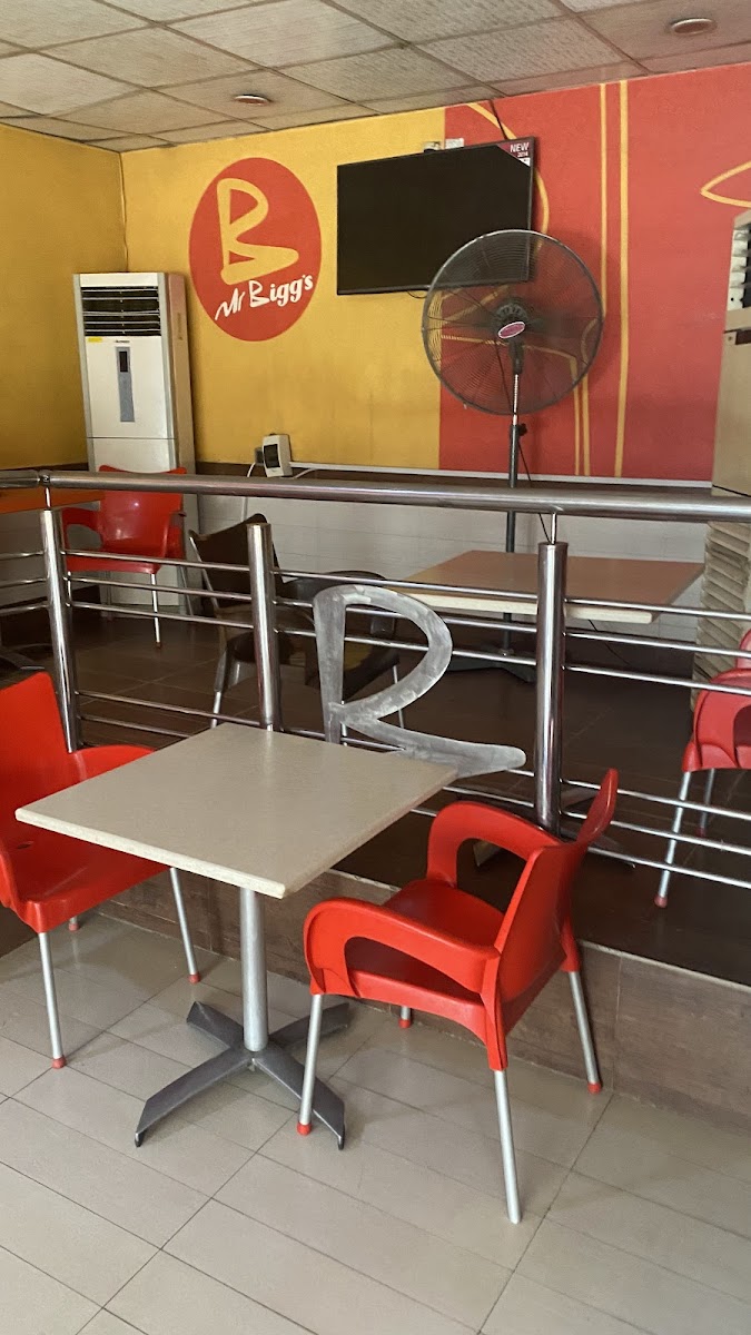 Mr. Bigg's - Iyana ipaja - Photo 3