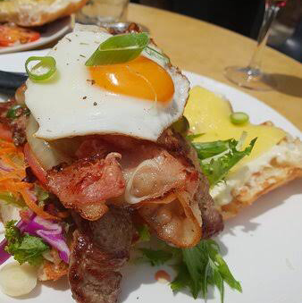 Two Daughters Cafe & Bar - Photo 9