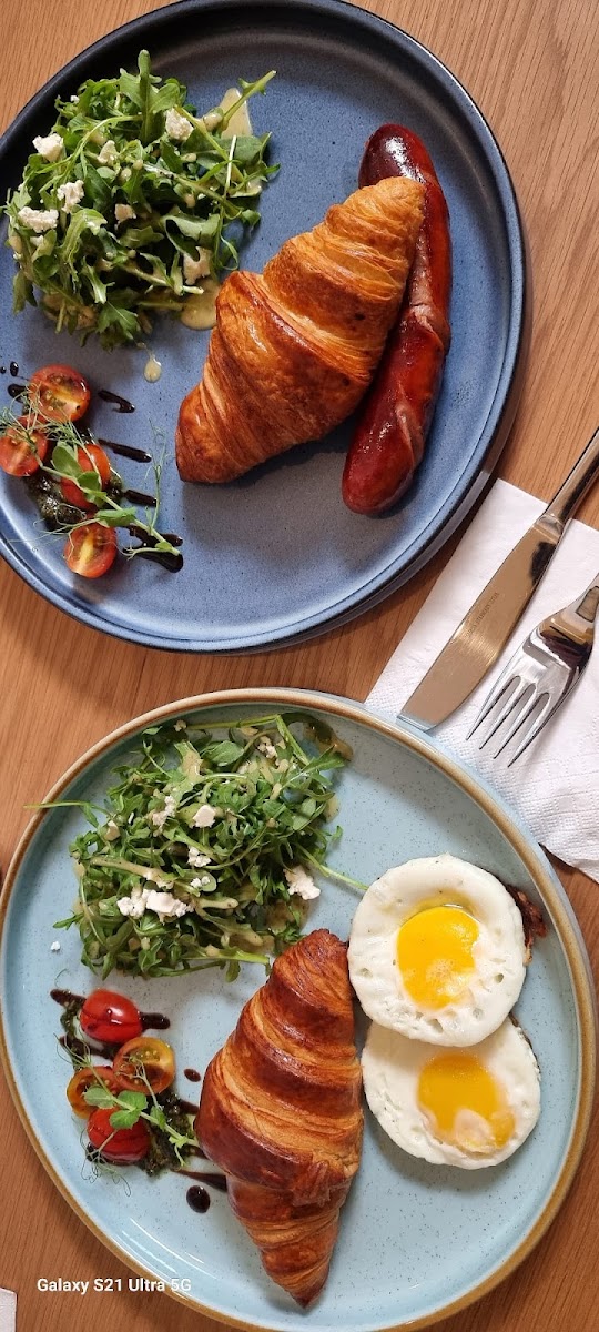 Tyrwhitt Little Cafe - Photo 6